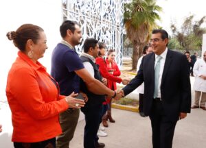 Sergio Salomón y Gaby Bonilla presidieron acto por el XXXII Aniversario de la Fundación del Hospital para el Niño Poblano